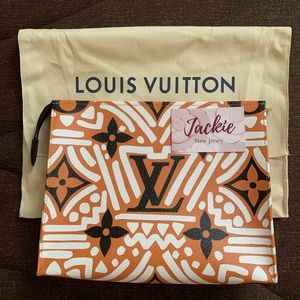 Louis Vuitton Crafty Toiletry 26